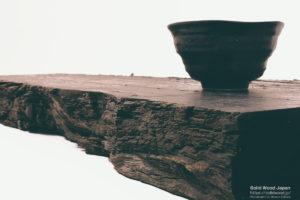 神代楢の一枚板テーブルと器