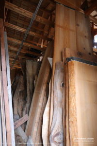 天然木工房アールウッドの倉庫
